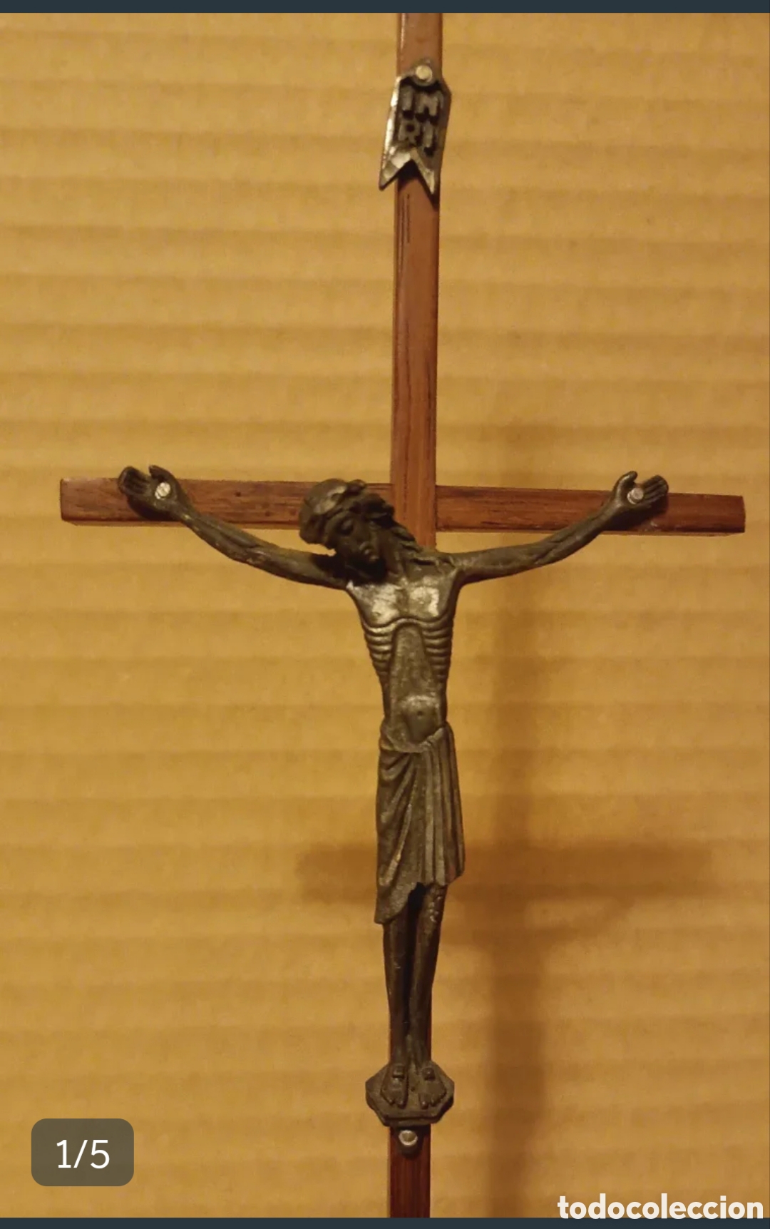 Antig&uuml;edades: Crucifijo de madera y metal