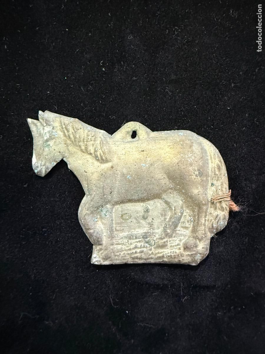 Antig&uuml;edades: ANTIGUO EXVOTO RELIGIOSO - MEDIDA 6 CM