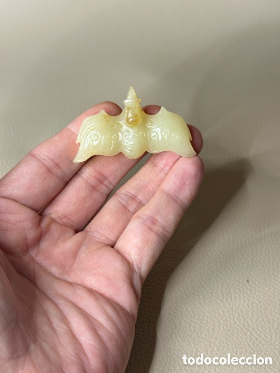 Antig&uuml;edades: &Aacute;guila de jade blanco, dinast&iacute;a Shang, China (1600 a. C. - 1046 a. C.)