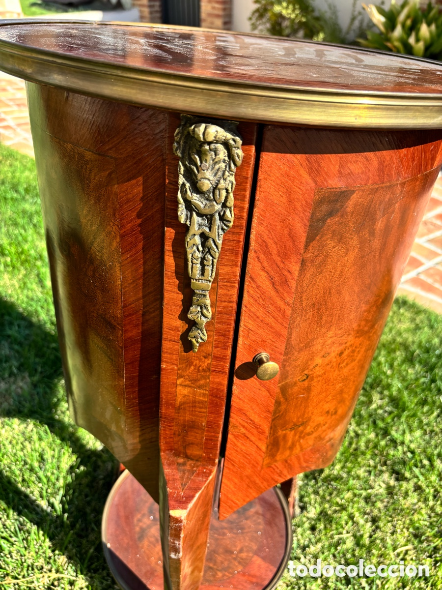 Antig&uuml;edades: Mesilla madera y bronce - Foto 3