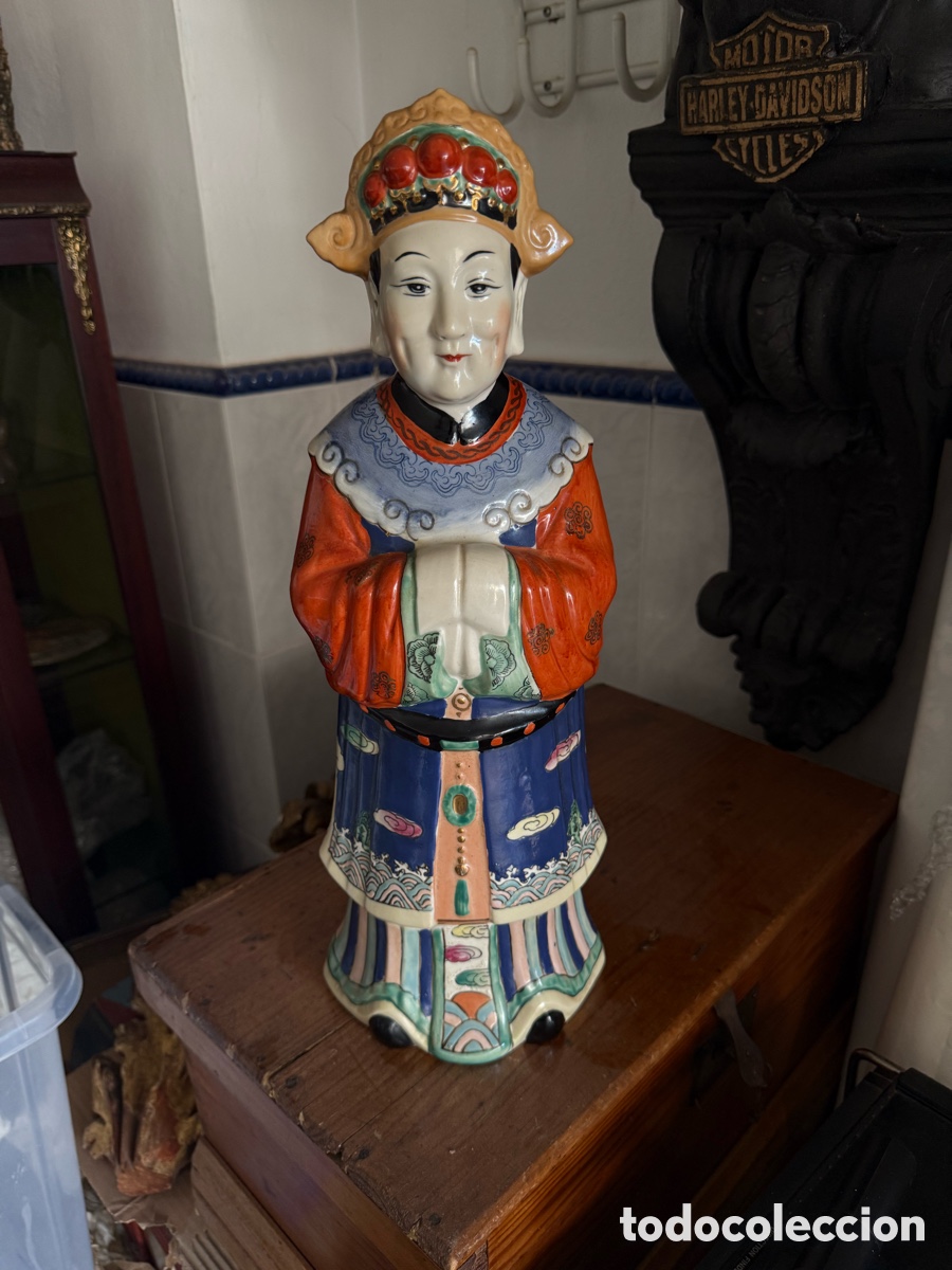 Antiguidades: Preciosa figura de porcelana china, certificada, regalo la pareja para restaurar ( &uacute;ltima foto)