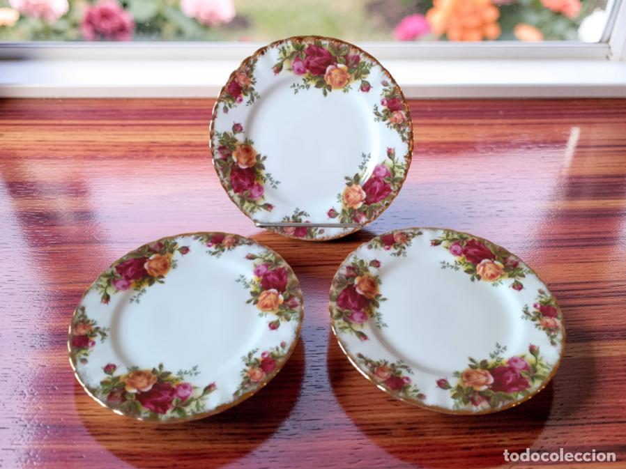 Antig&uuml;edades: 3 platos 16 cm Royal Albert Old Country Roses