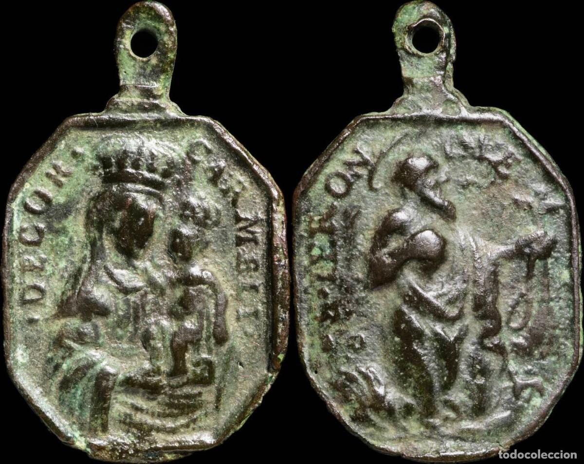 Antig&uuml;edades: Religious medal XVI-XVII centuries, V. Carmen - 30x19 mm.