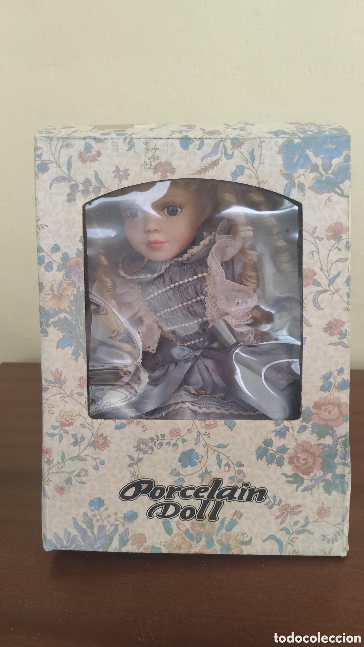 Antig&uuml;edades: Mu&ntilde;eca de porcelana blanca - Foto 6