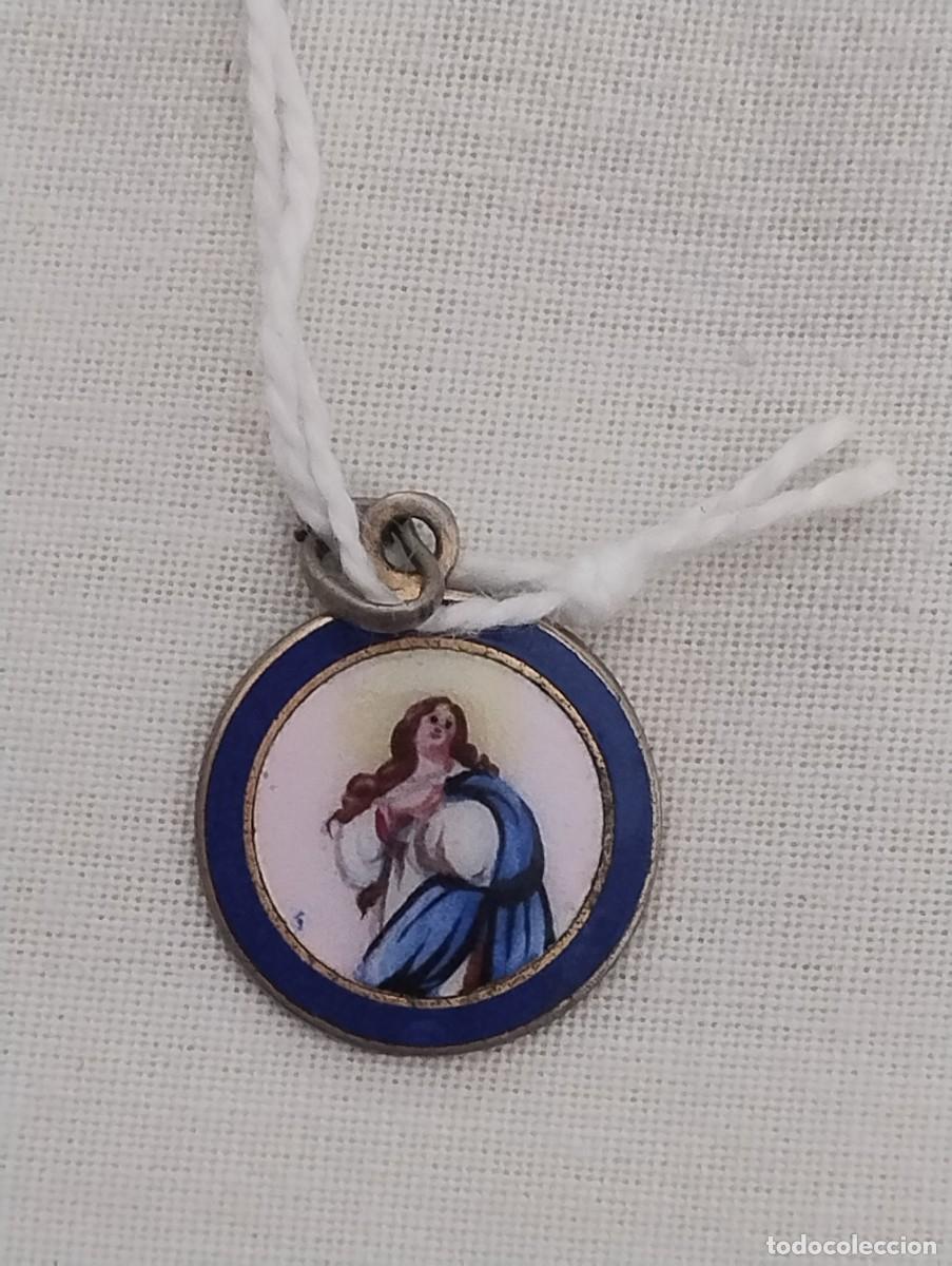 Antig&uuml;edades: PRECIOSA MEDALLA EN ESMALTE VIRGEN INMACULA. UNO 1,50 CM DE DI&Aacute;METRO