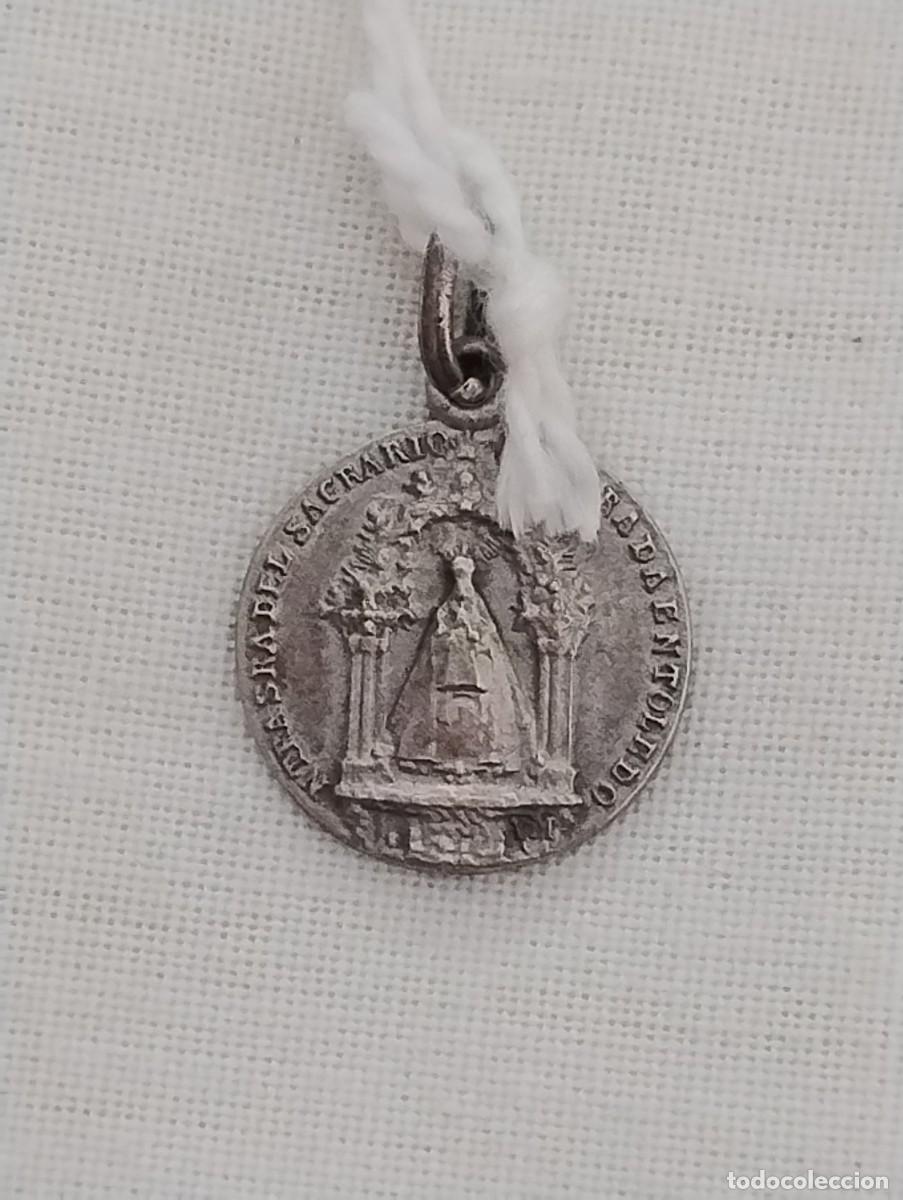 Antig&uuml;edades: PRECIOSA Y ANTIGUA MEDALLA DEL CRISTO DE LA VEGA Y NTRA SRA SACRAMENTADA TOLEDO 1,20 CM DI&Aacute;METRO