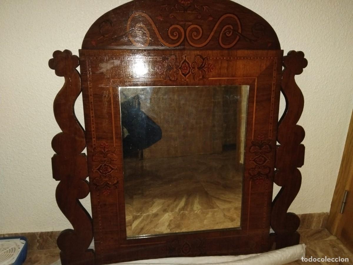 Antig&uuml;edades: Espejo modernista con marqueteria de carlet