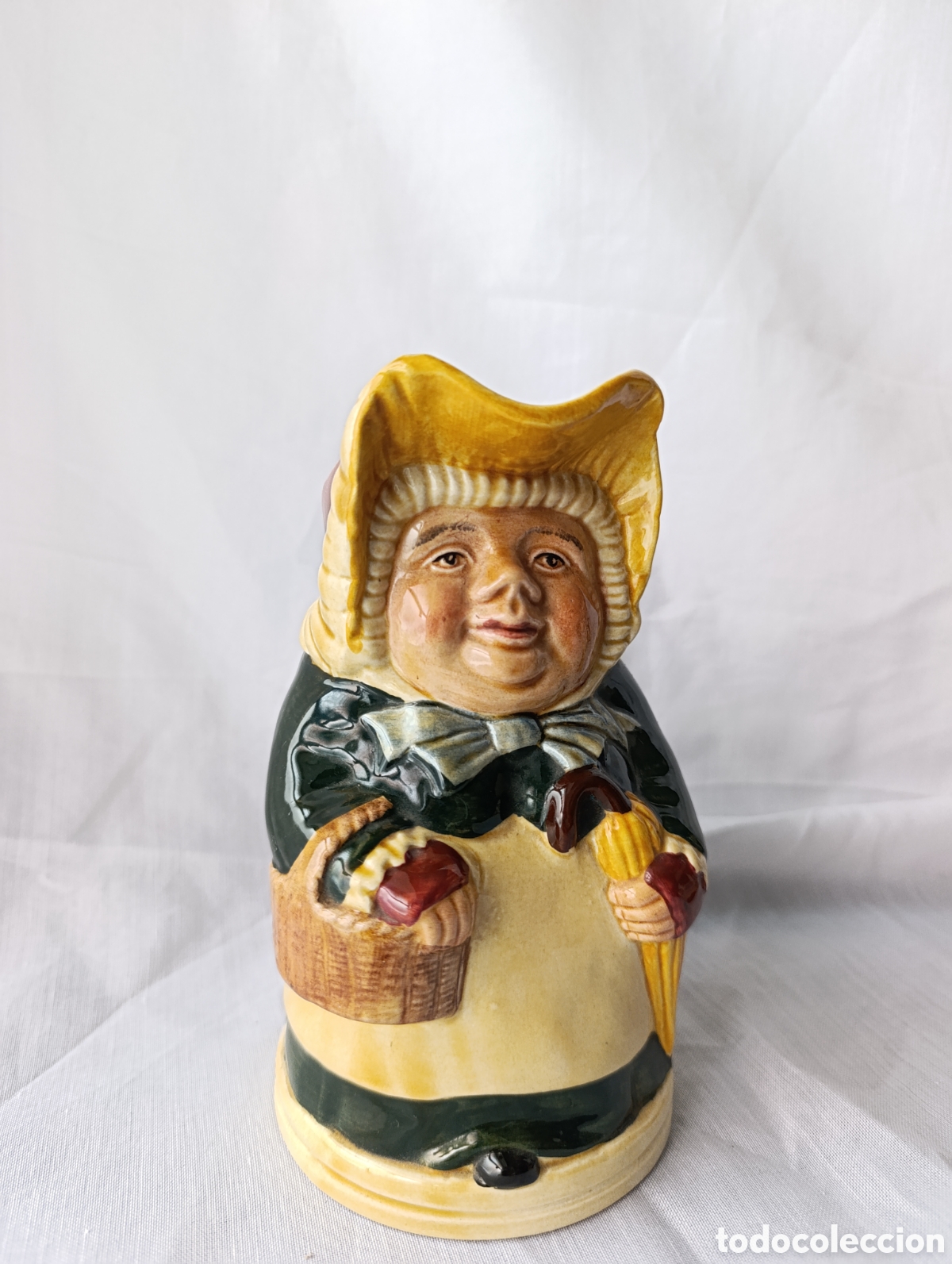 Antig&uuml;edades: Jarra de Colecci&oacute;n &rdquo;Toby Jug&rdquo; Wood & Sons - Betsy - Staffordshire England - 18 cm