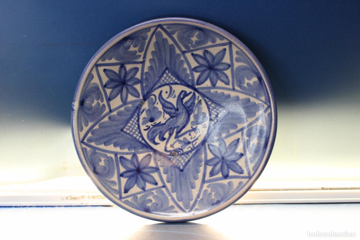 Antig&uuml;edades: 03. Cer&aacute;mica Punter, Teruel, plato, lebrillo decorativo.