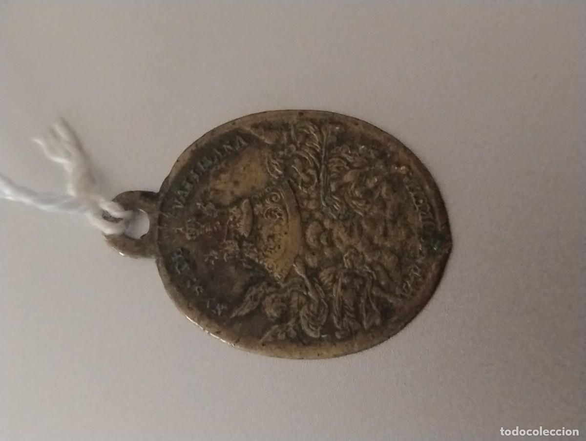 Antig&uuml;edades: PRECIOSA Y ANTIGUA MEDALLA DE Nuestra Se&ntilde;ora de la Vallivana Valencia, 2,50 x 2 cm
