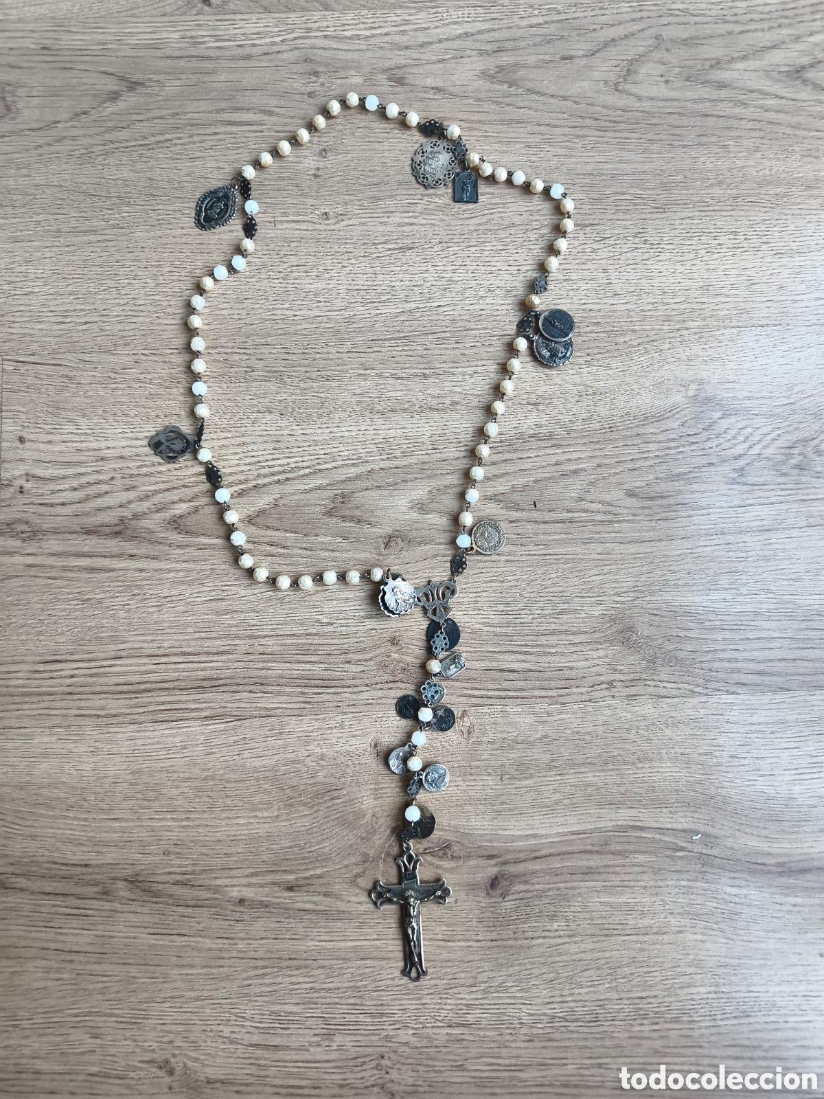 Antig&uuml;edades: Antiguo Rosario Devocional de Plata y N&aacute;car con M&uacute;ltiples Medallas - S. XIX/XX
