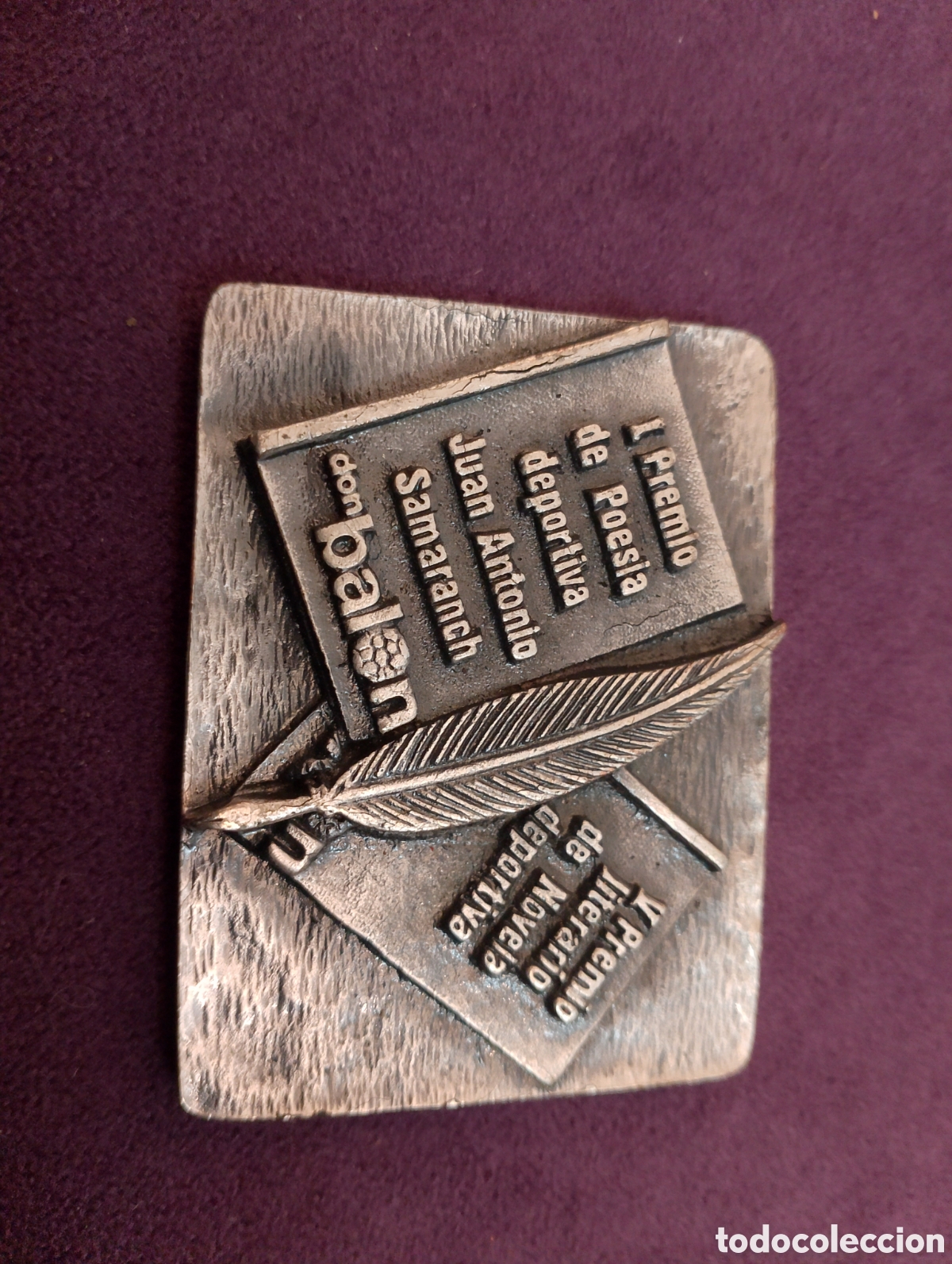 Antig&uuml;edades: Medalla del premio de la poes&iacute;a deportiva
