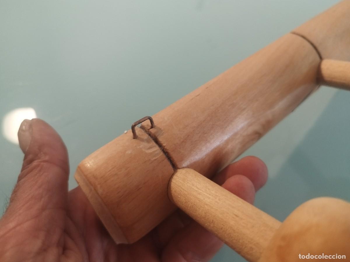 Antig&uuml;edades: Antiguo perchero de madera para colgar de la pared. Percha. - Foto 4