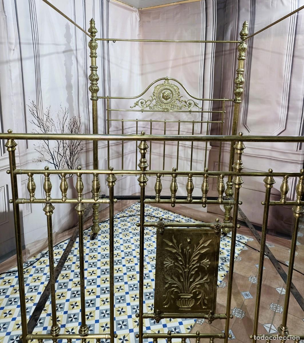 Antig&uuml;edades: Cama Victoriana de bronce - Foto 5