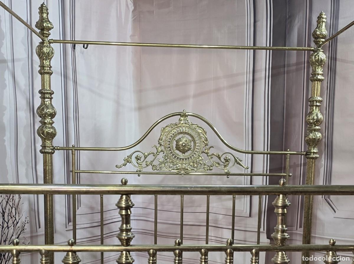 Antig&uuml;edades: Cama Victoriana de bronce - Foto 2