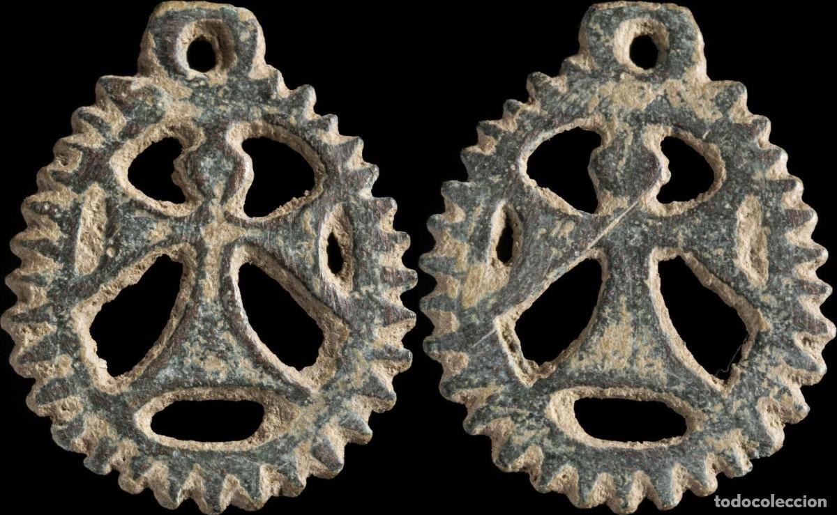Antig&uuml;edades: Religious medal XVI-XVII centuries - 20x15 mm.