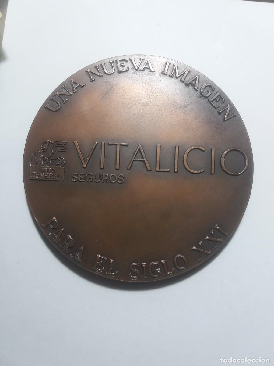 Antig&uuml;edades: Medalla BANCO VITALICIO - Foto 2