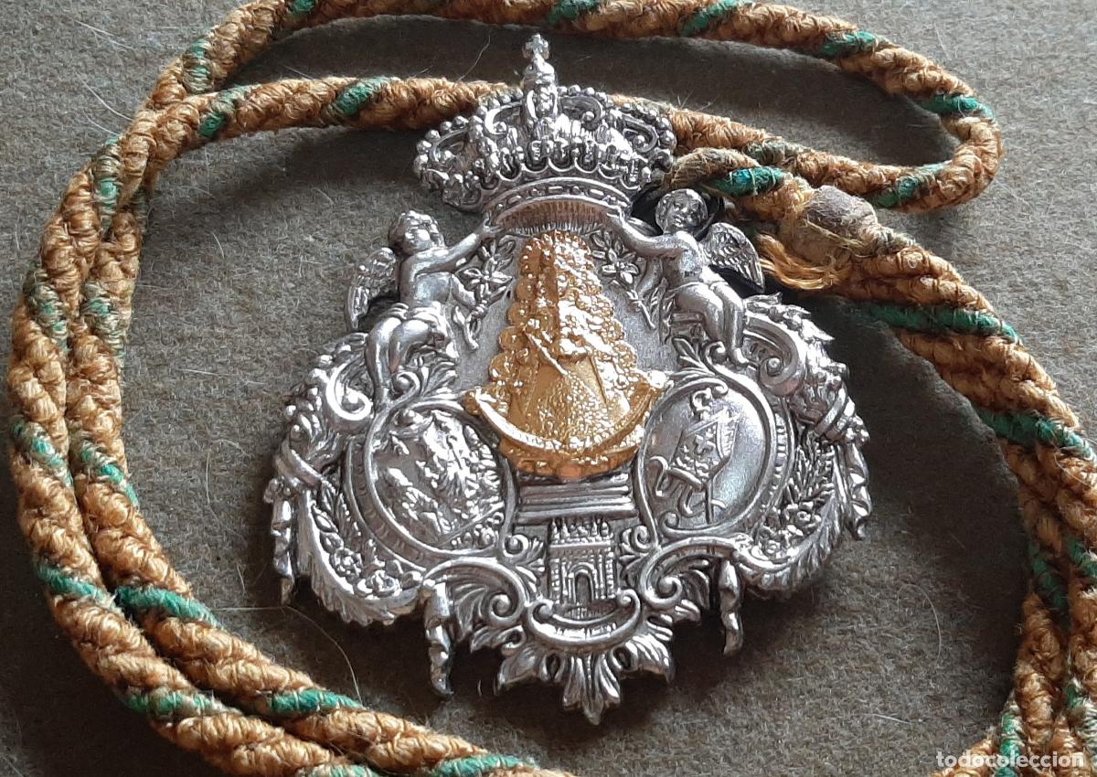 Antig&uuml;edades: MEDALLA DE LA VIRGEN DEL ROCIO DE LA HERMANDAD DE LA MACARENA