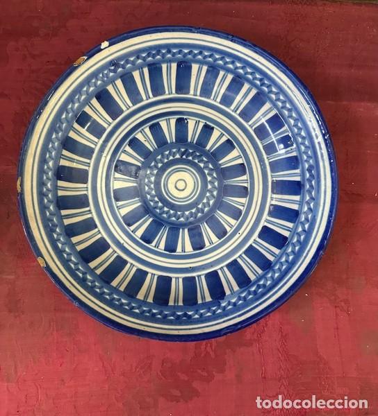 Antig&uuml;edades: PLATO CER&Aacute;MICA MANISES EN AZUL COBALTO