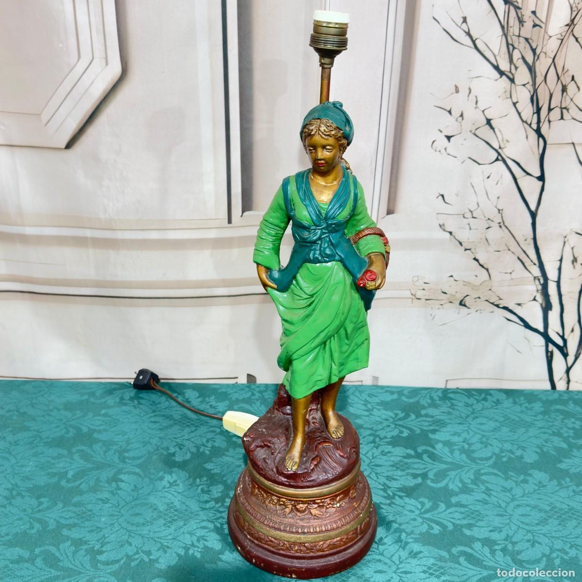 Antig&uuml;edades: L&aacute;mpara de mesa o sobremesa figural. - Foto 3