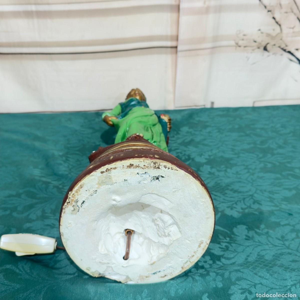 Antig&uuml;edades: L&aacute;mpara de mesa o sobremesa figural. - Foto 4