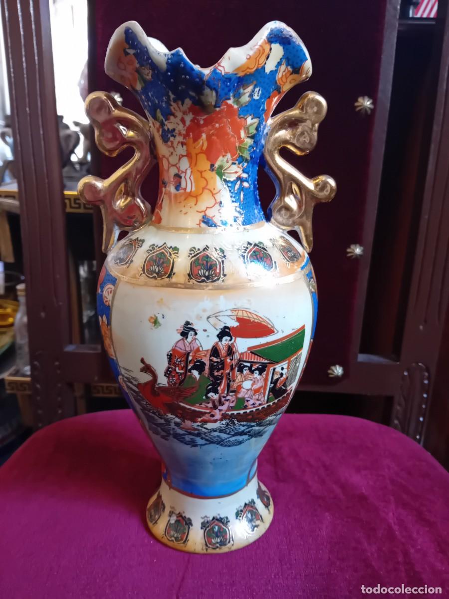 Antig&uuml;edades: Jarr&oacute;n de porcelana de satsuma siglo XX