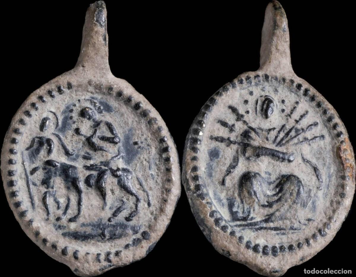 Antig&uuml;edades: Religious medal XVI-XVII centuries, Huida a Egipto / Mater Dolorosa - 24x15 mm.