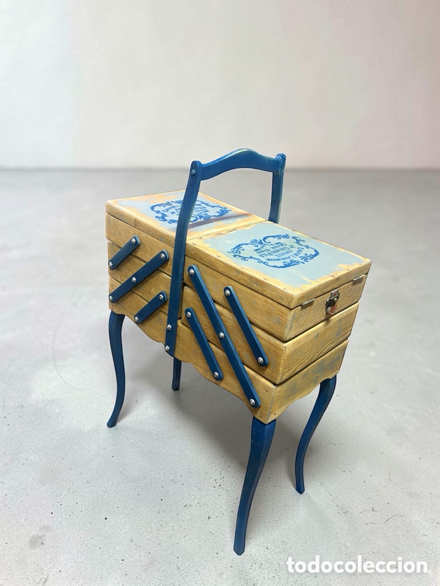 Antig&uuml;edades: Antiguo costurero de pie de acorde&oacute;n - Foto 2