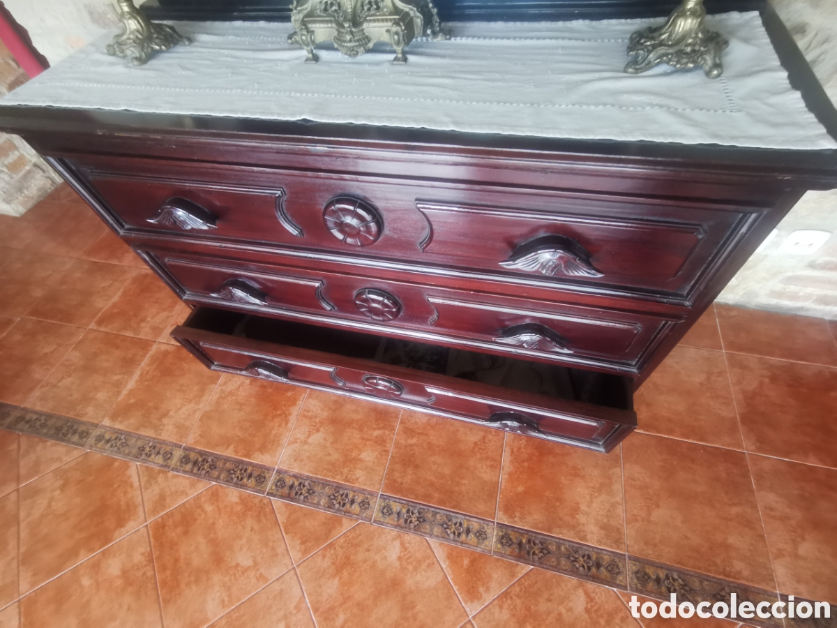 Antig&uuml;edades: Comoda antigua con espejo - Foto 7