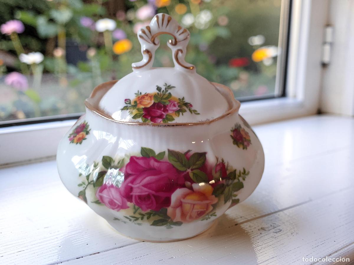 Antig&uuml;edades: Azucarero con relieves Royal Albert Old Country Roses