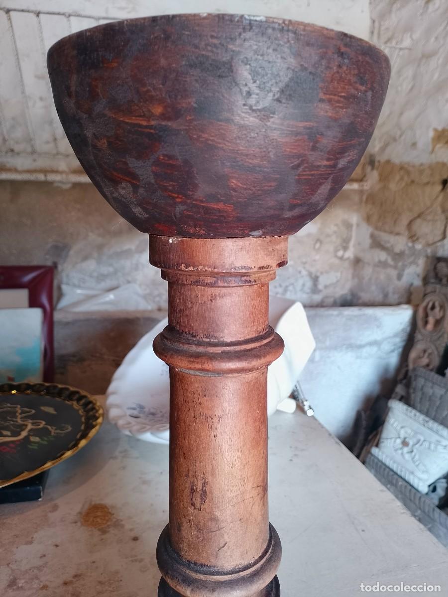 Antig&uuml;edades: Antiguo soporte vel&oacute;n madera labrada - Foto 6