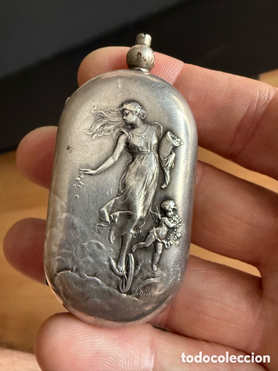 Antig&uuml;edades: PORTA MONEDAS ART NOVEAU PLATA O BA&Ntilde;ADO