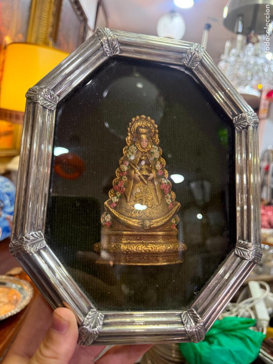 Antig&uuml;edades: ANTIGUO RELICARIO PLATA DE LEY CON RELIEVE EN TERRACOTA DE LA VIRGEN DEL ROCIO DE ALMONTE - 24X19 CM