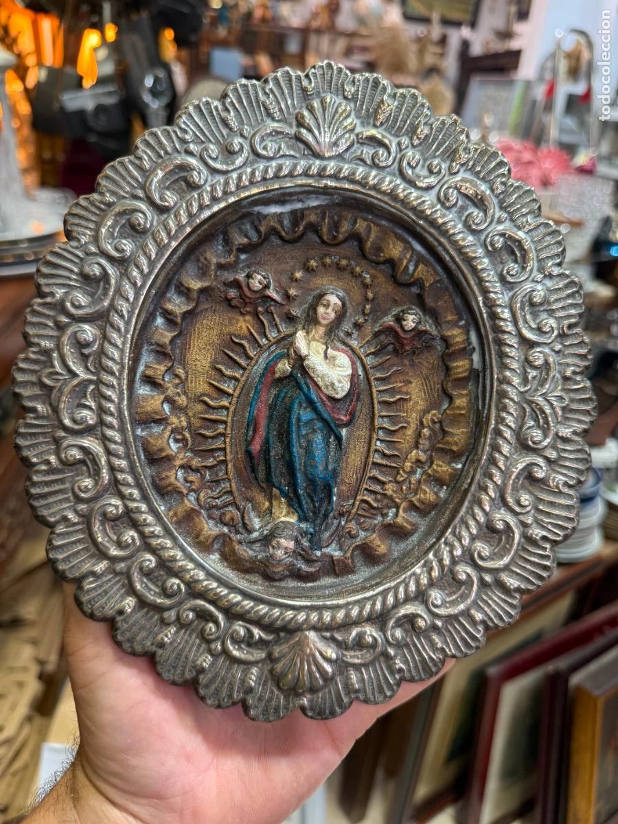 Antig&uuml;edades: ANTIGUO RELICARIO PDE ORFEBRER CON RELIEVE EN TERRACOTA VIRGEN DE LA INMACULADA - 22X19 CM