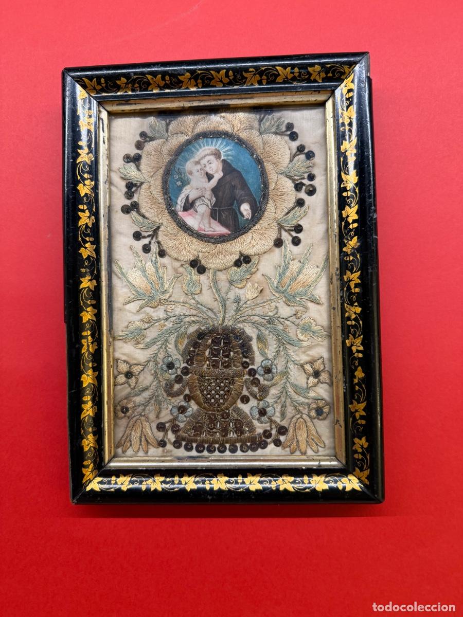 Antig&uuml;edades: Antiguo relicario S. XVIII San Francisco con El Ni&ntilde;o Jes&uacute;s pintado y bordado a mano
