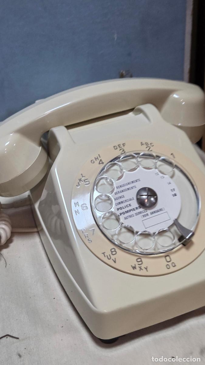 Antig&uuml;edades: telefono claro vintage - Foto 3