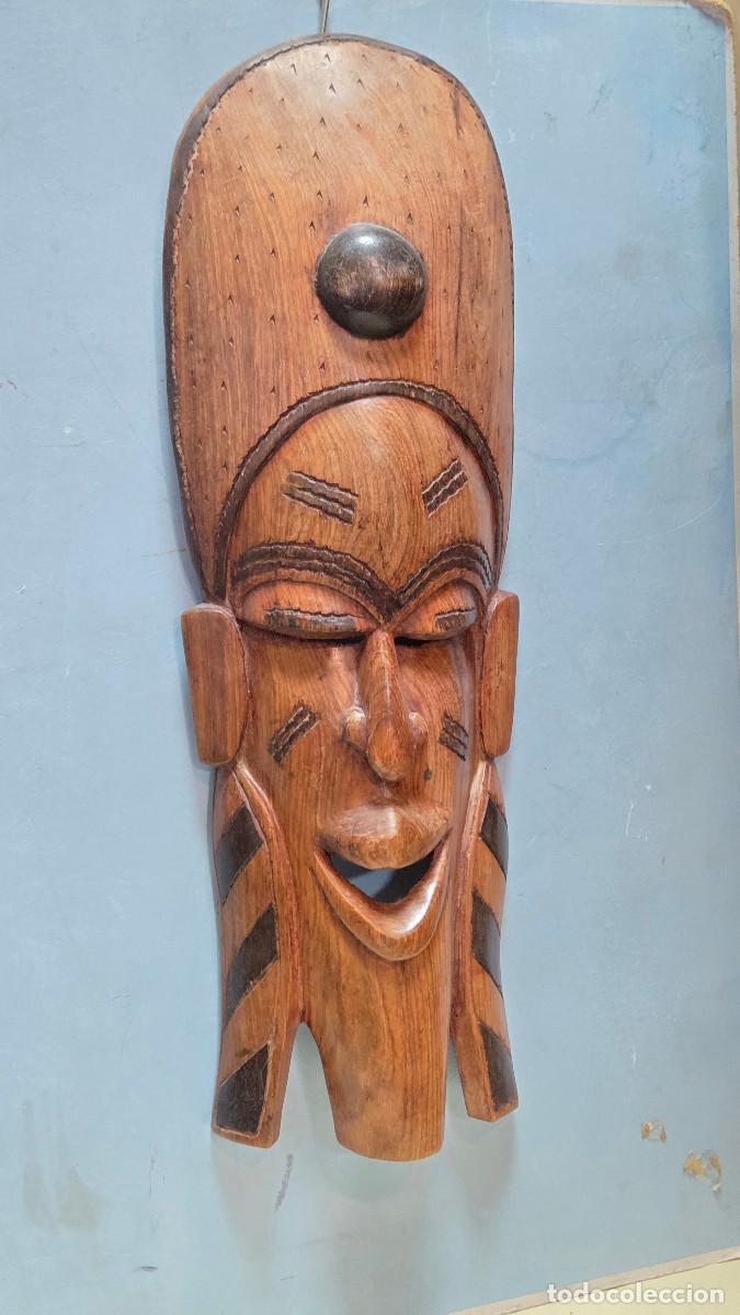 Antig&uuml;edades: careta de madera africana