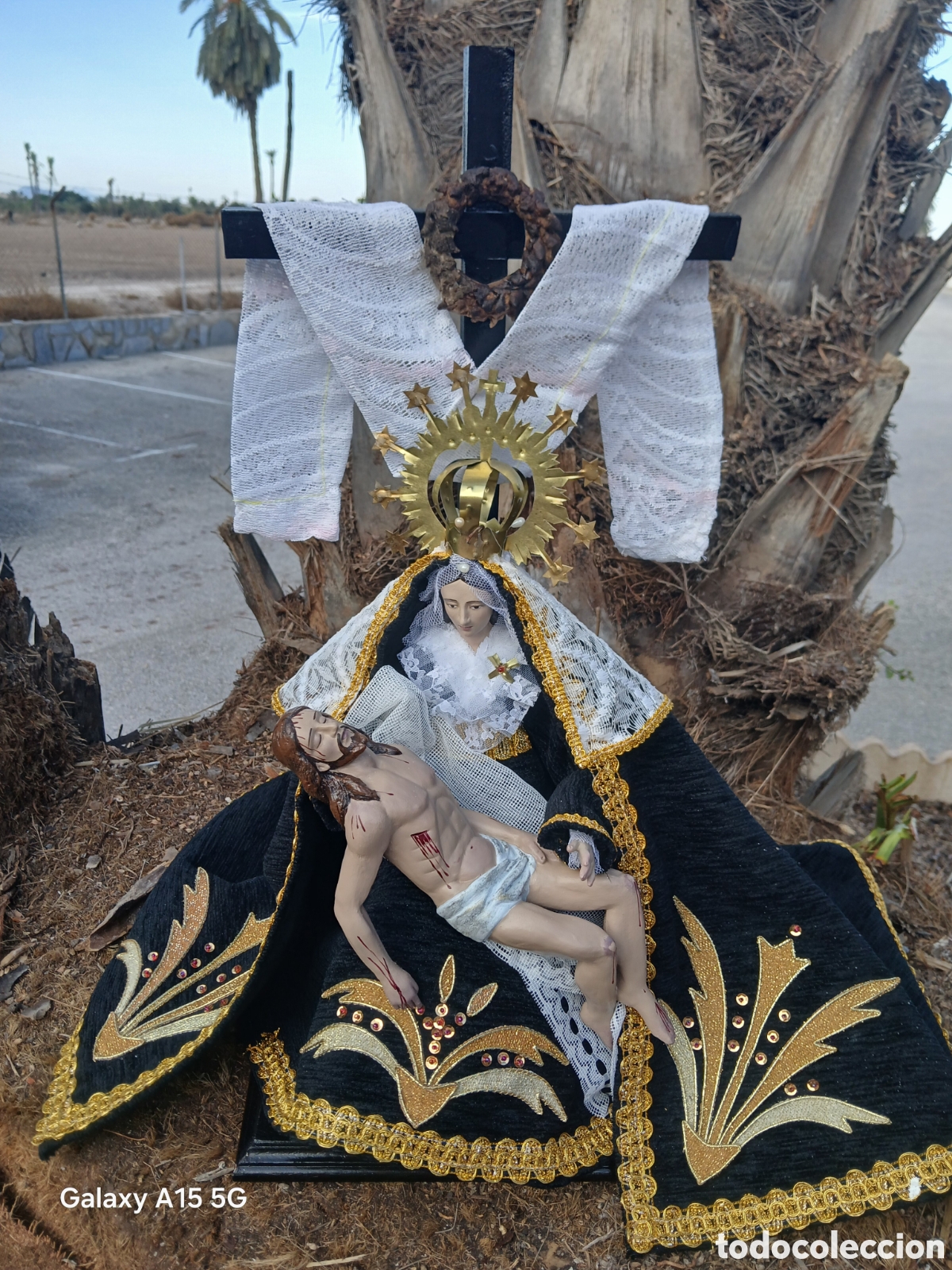 Antig&uuml;edades: VIRGEN DE LAS ANGUSTIAS VESTIDA DE TERCIOPELO Y CORDON DORADO.