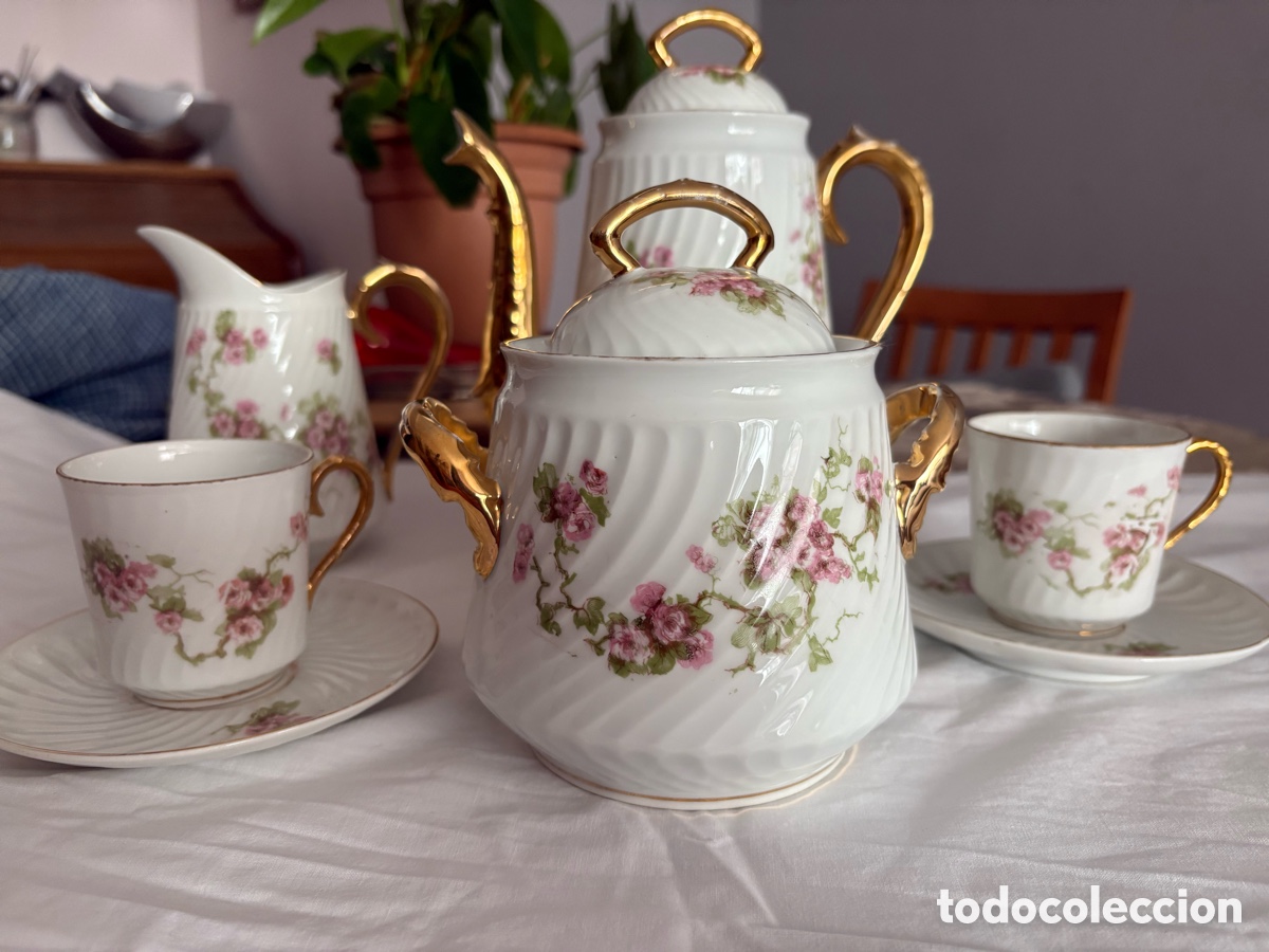 Antig&uuml;edades: Juego de cafe de porcelana antiguo
