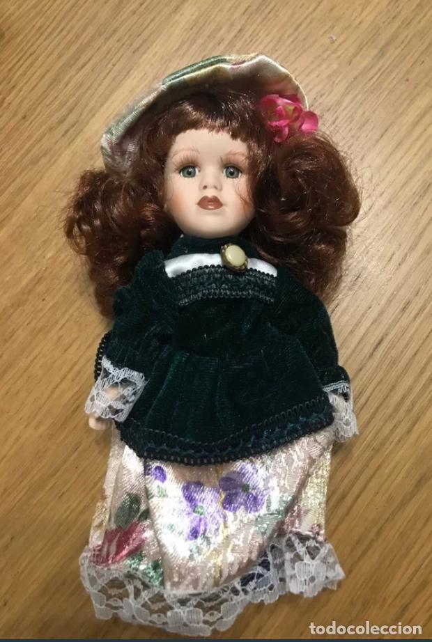 Antig&uuml;edades: Mu&ntilde;eca porcelana &rdquo;The Classique Collection&rdquo;