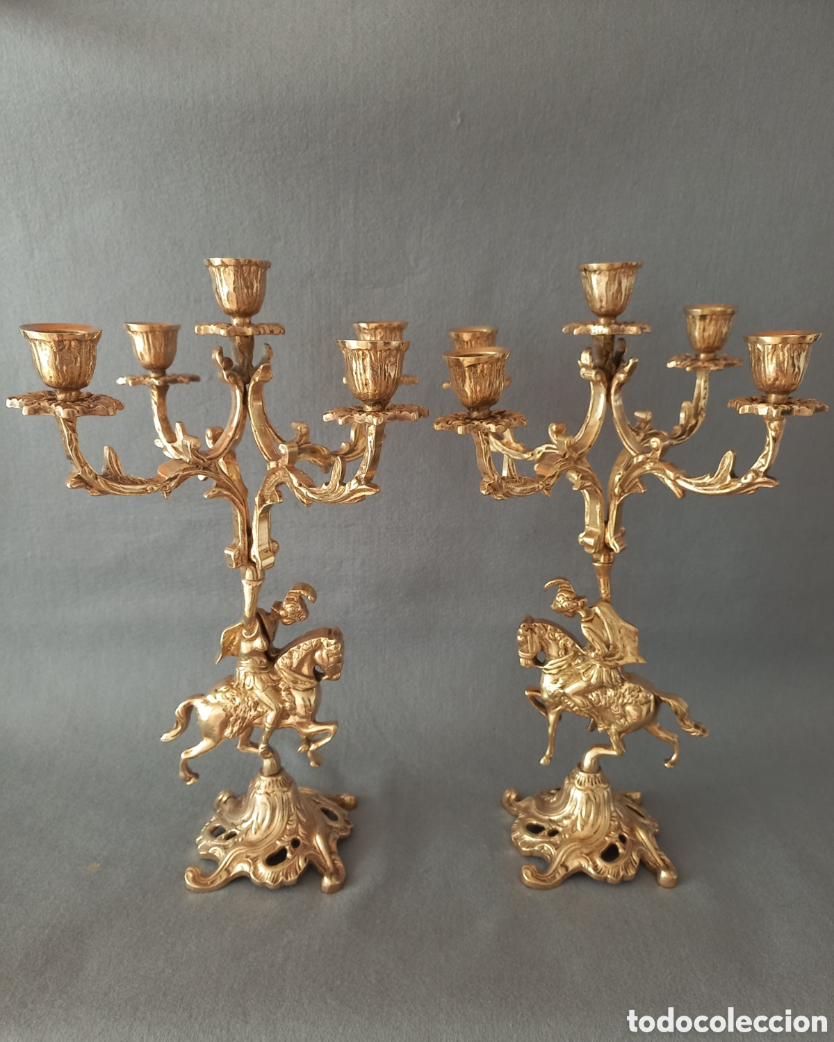 Antig&uuml;edades: Pareja de candelabros