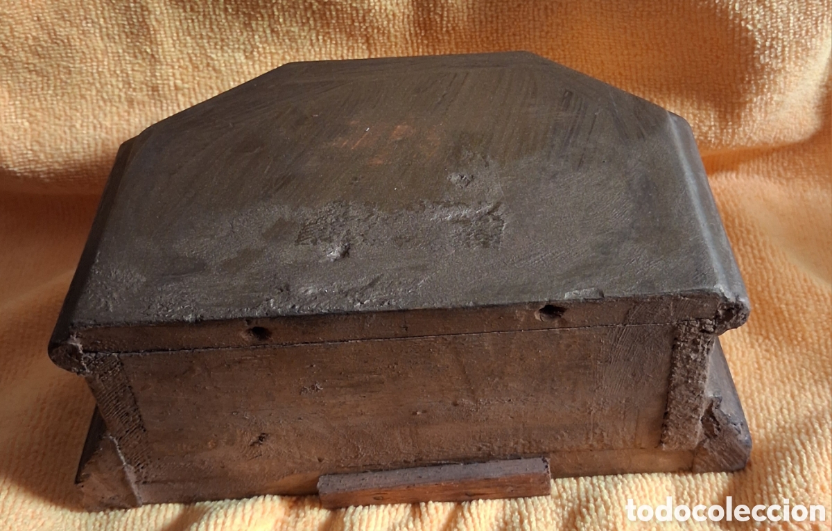 Antig&uuml;edades: Peana antigua de madera de casta&ntilde;o - Foto 3