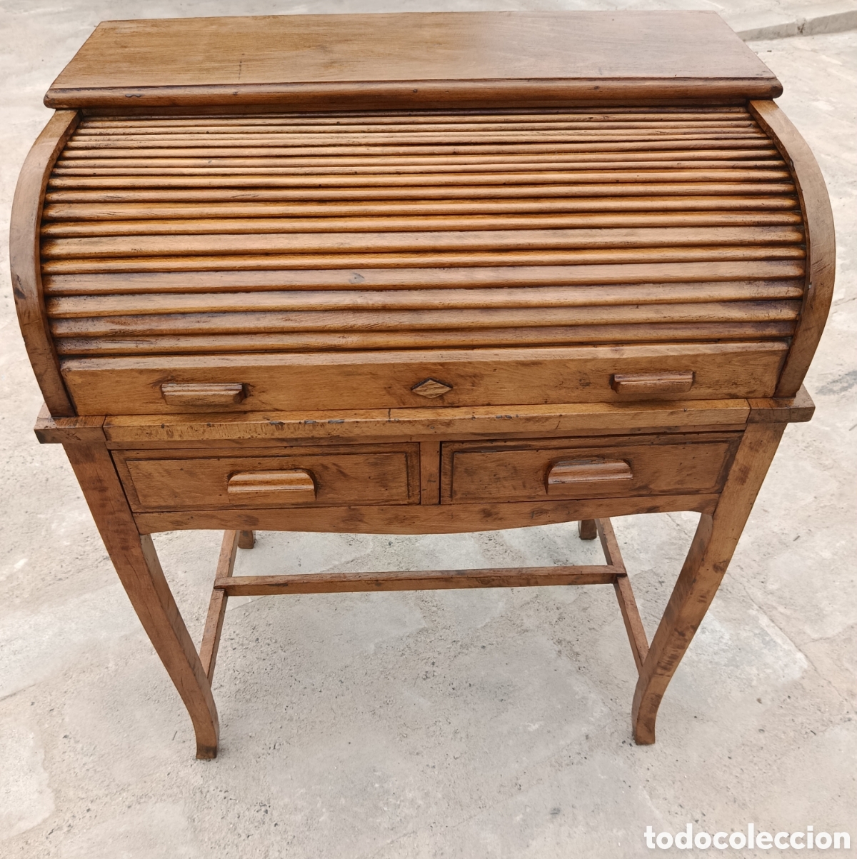 Antig&uuml;edades: Escrito de madera antig&uuml;o