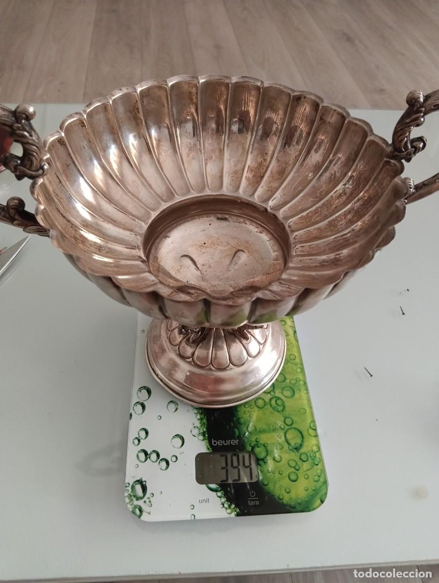 Antig&uuml;edades: Copa de plata punzonada