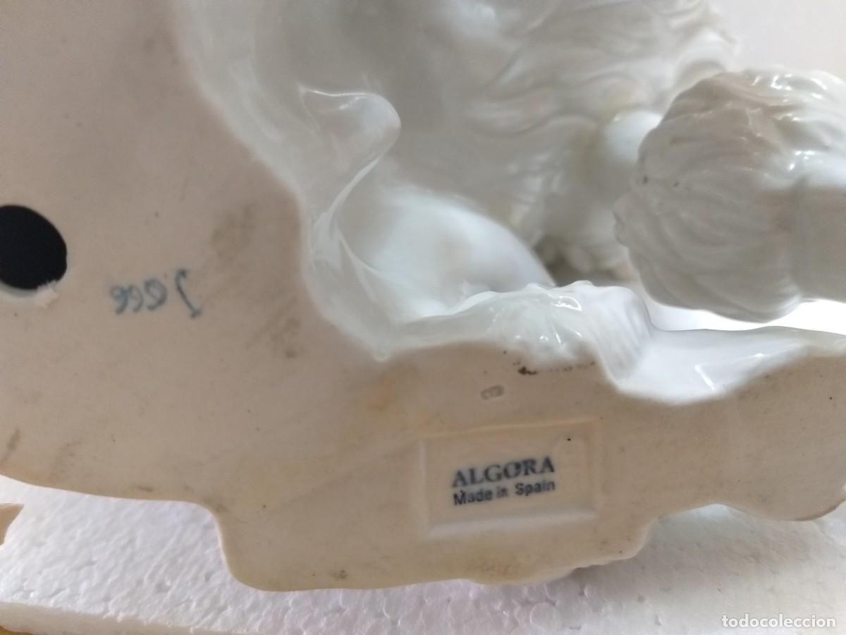 Antig&uuml;edades: perro caniche porcelana algora - Foto 7