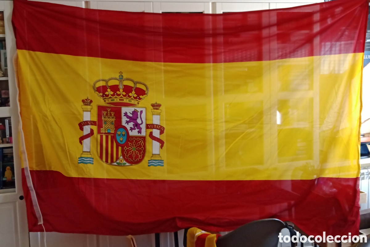 Antig&uuml;edades: Bandera de Espa&ntilde;a 150 x 235 cent&iacute;metros tela