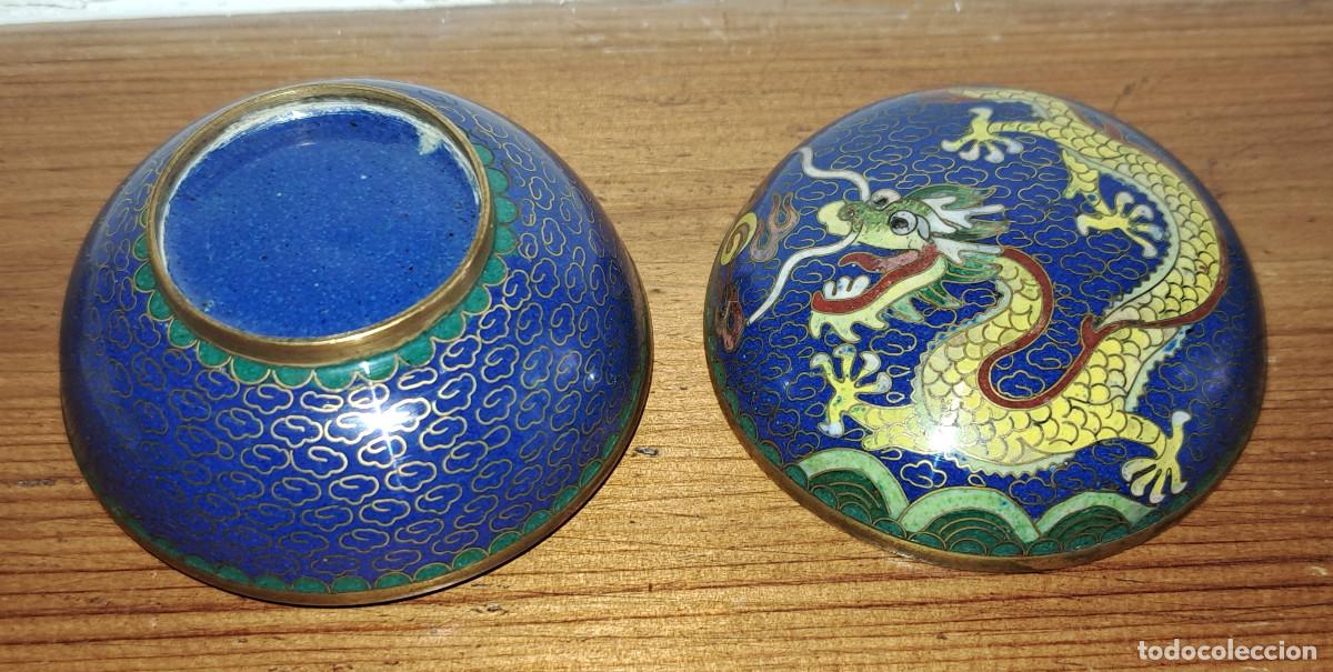 Antig&uuml;edades: JOYERO VINTAGE CHINO DE BRONCE CLOISONNE COLOR AZUL CON DRAG&Oacute;N DORADO