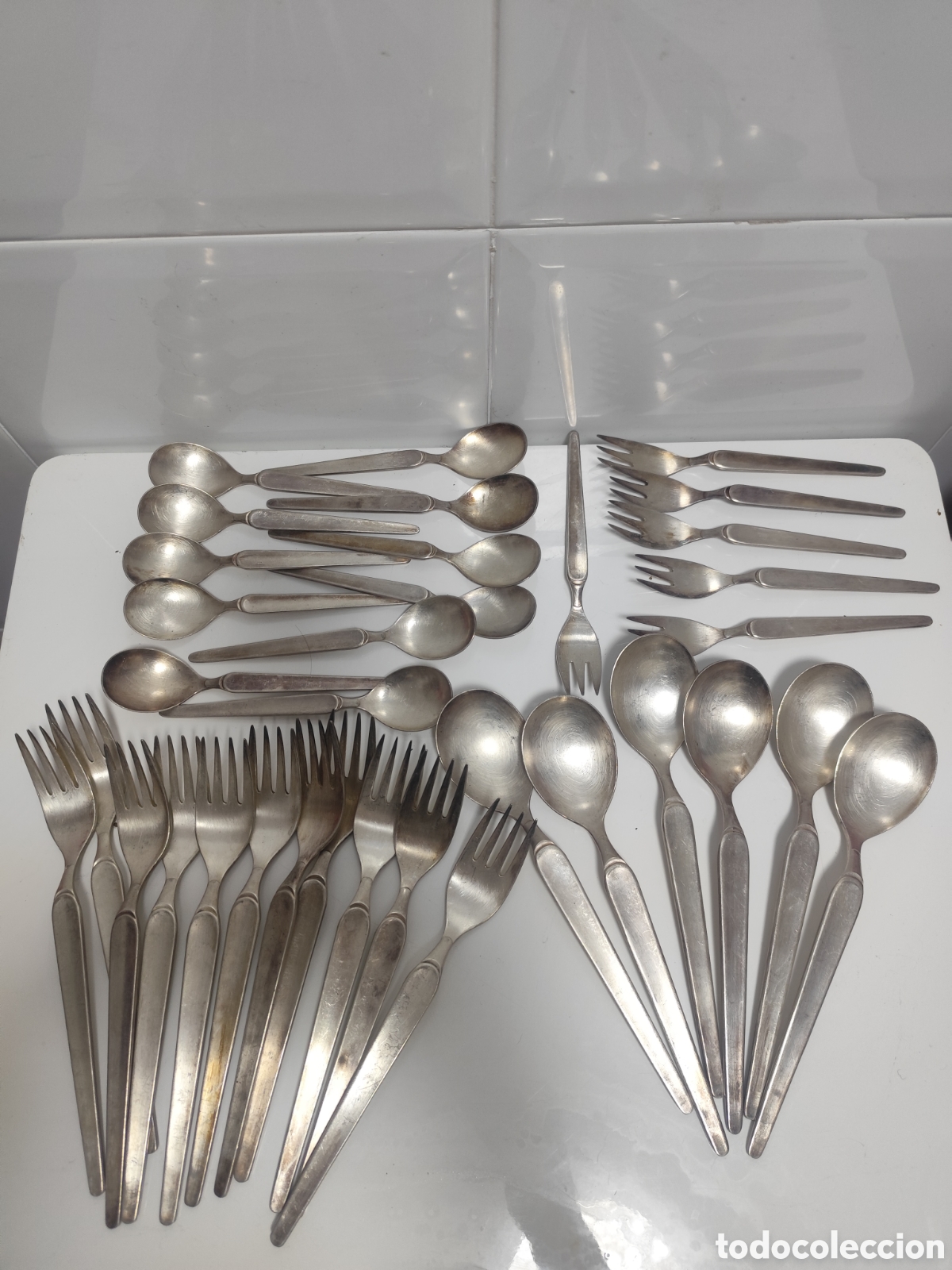 Antig&uuml;edades: Cuberter&iacute;a ba&ntilde;ada en plata