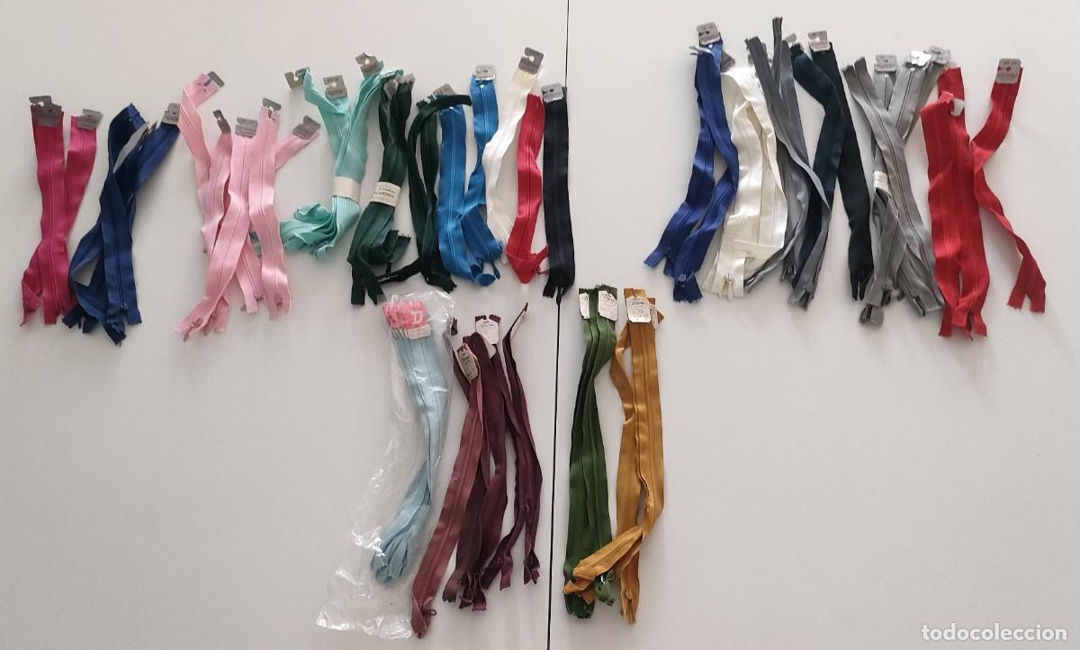 Antig&uuml;edades: Antiguo lote de 60 cremalleras marcas Rel&aacute;mpago y Diana nylon de 25cm y 30cm (lote 69)