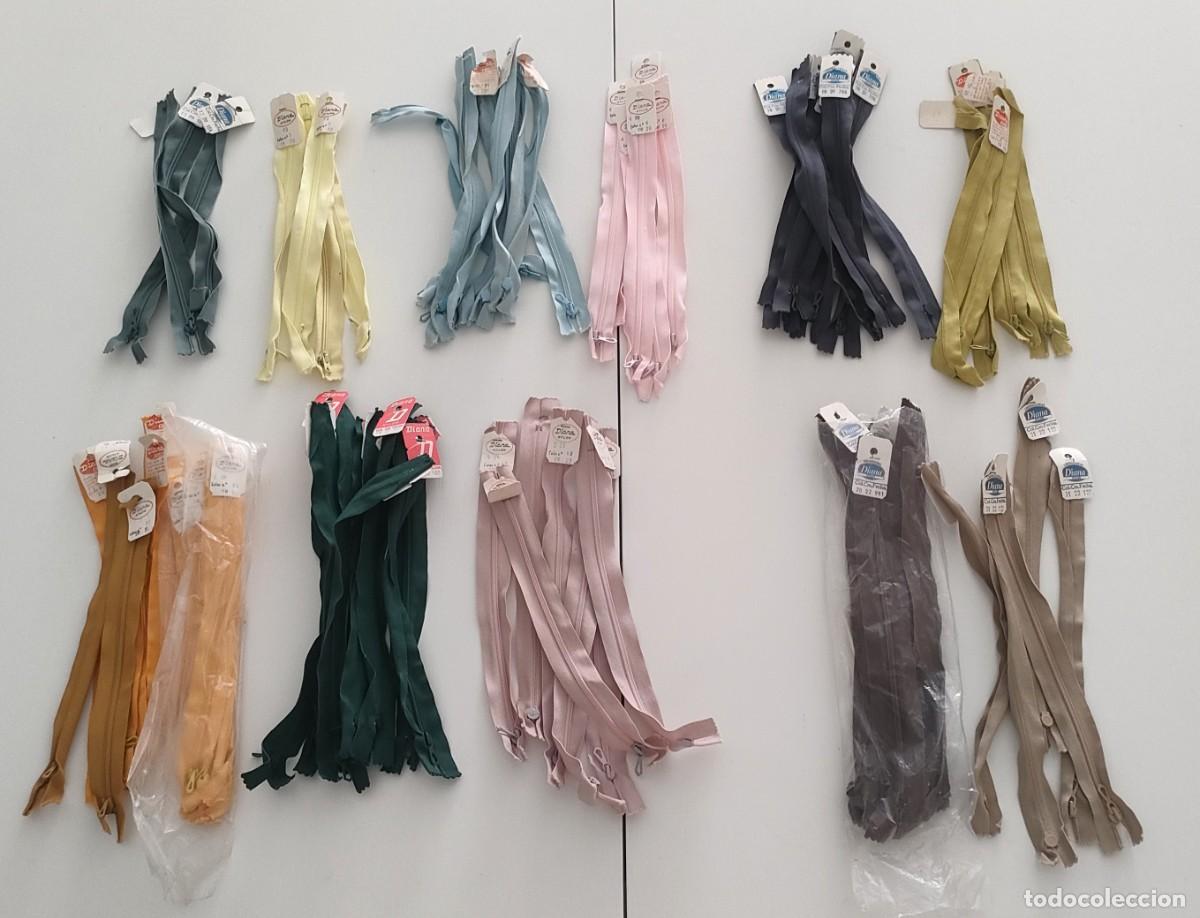 Antig&uuml;edades: Antiguo lote de 73 cremalleras marca Diana nylon de 20cm y 22cm (lote 71)